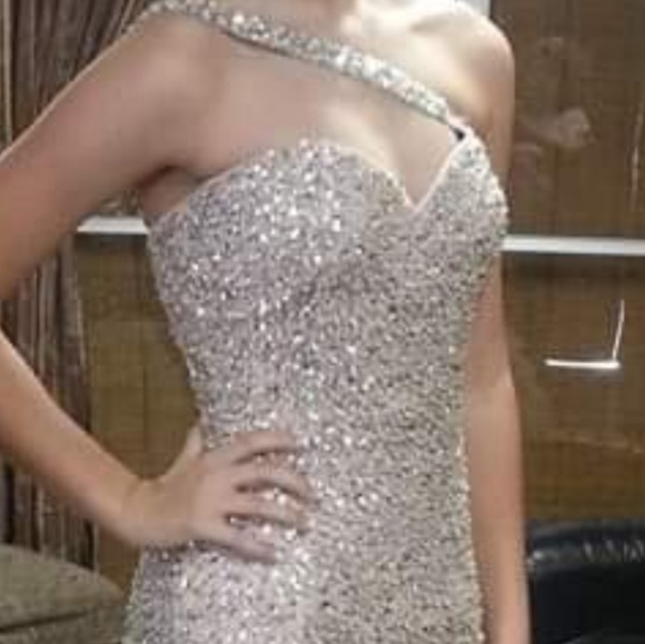 Sherri Hill formal - Picture 4 of 6